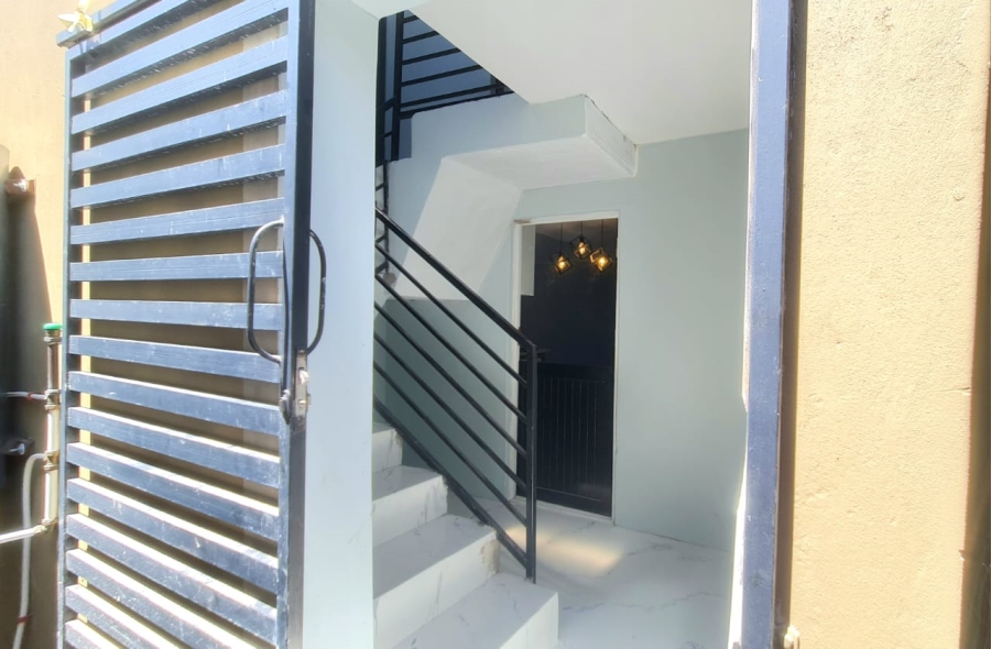 1 Bedroom Property for Sale in Camelot Western Cape